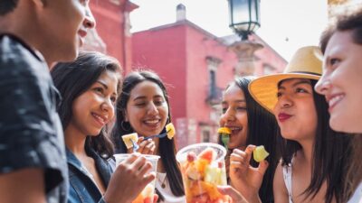 10 Negara dengan Jumlah Warga Amerika yang Tinggal di Luar Negeri Terbanyak