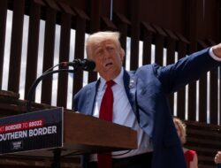 Rencana Imigrasi Trump Dikatakan Bisa Memperdalam Tantangan Demografi AS