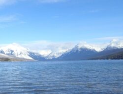 4 Hal Penting yang Harus Diketahui Pengunjung Sebelum Mengunjungi Glacier National Park di Musim Dingin