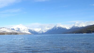 4 Hal Penting yang Harus Diketahui Pengunjung Sebelum Mengunjungi Glacier National Park di Musim Dingin