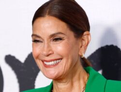 Teri Hatcher, 59 Tahun, Mengaku Bahwa Berkencan di Usianya ‘Tidak Seru’