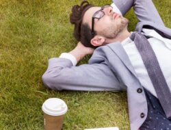 Satu dari 10 coder adalah ‘insinyur hantu’, peneliti Stanford mengatakan, mengintai online dan tidak melakukan pekerjaan apapun