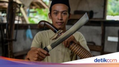 Kerajinan Golok Khas Banten Tembus Pasar Ekspor