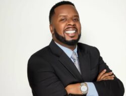 Sukses Jadi Miliarder di Usia 30-an Berkat Bisnis Towing dan Bantuan Sahabat Kaya