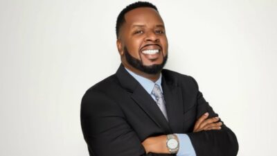 Sukses Jadi Miliarder di Usia 30-an Berkat Bisnis Towing dan Bantuan Sahabat Kaya