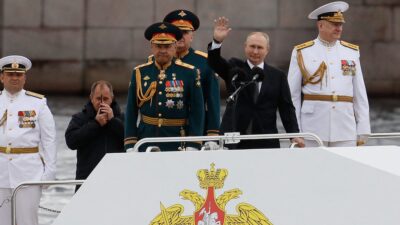 Putin Mengumumkan: Rusia Siap Membelanjakan Semua untuk Pertahanan