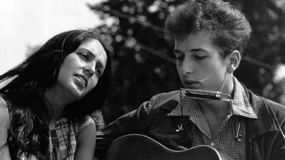 Romansa Singkat Bob Dylan dan Joan Baez yang Penuh Gejolak: Kisah Cinta yang Menginspirasi Musik Terbaik Mereka