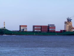 Kapal Kargo Rusia yang Diduga Terlibat dalam Evakuasi ke Suriah Tenggelam