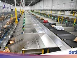 Melihat Kesibukan Gudang Amazon di Orlando