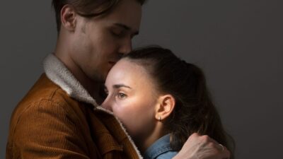 Cara Menghentikan Pertengkaran dengan Narcissist agar Tidak Meluas menjadi “Mengendalikan Badai: Strategi Menghentikan Pertengkaran dengan Narcissist”