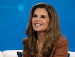 Alasan Maria Shriver Mengapa Dia Meminta Anak-anaknya Berdiri Setiap Kali Masuk ke Ruangan