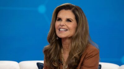 Alasan Maria Shriver Mengapa Dia Meminta Anak-anaknya Berdiri Setiap Kali Masuk ke Ruangan