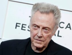 Christopher Walken, 81 Tahun, Tak Memiliki Ponsel dan Tak Pernah Email, Malah Menonton ‘Severance’ Lewat DVD