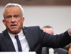 Bertemu Dengan RFK Jr., Pilihan Kabinet Kontroversial Trump yang Dikenal dengan Teori Konspirasi Anti Vaksin