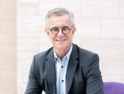 Menjaga Usia Muda: Dokter yang Mengonsumsi 4 Suplemen Setiap Hari